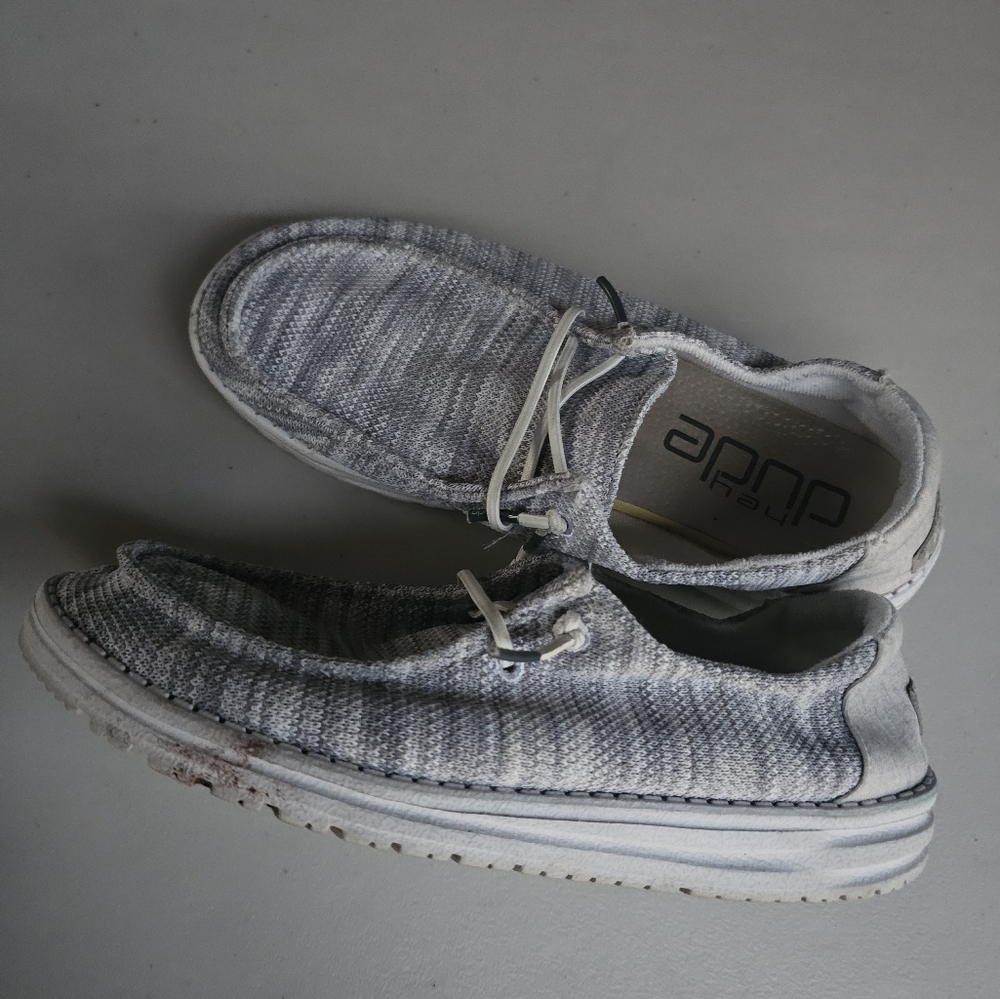Hey Dude Light Gray Slip-On Shoes Sz 9 - Picture 2 of 7